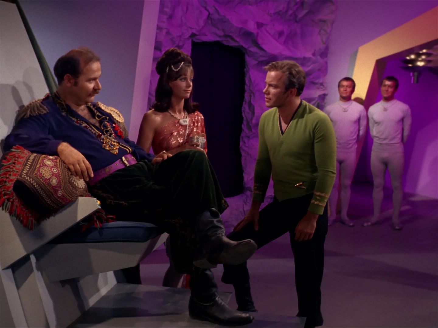 ariane179254_StarTrek_2x08_IMudd_0896.jpg