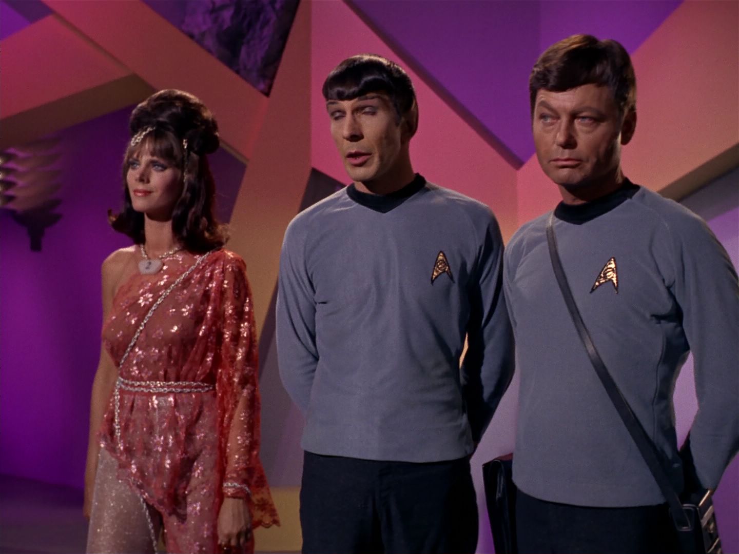 ariane179254_StarTrek_2x08_IMudd_0930.jpg