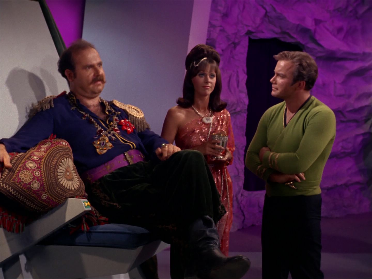 ariane179254_StarTrek_2x08_IMudd_0998.jpg