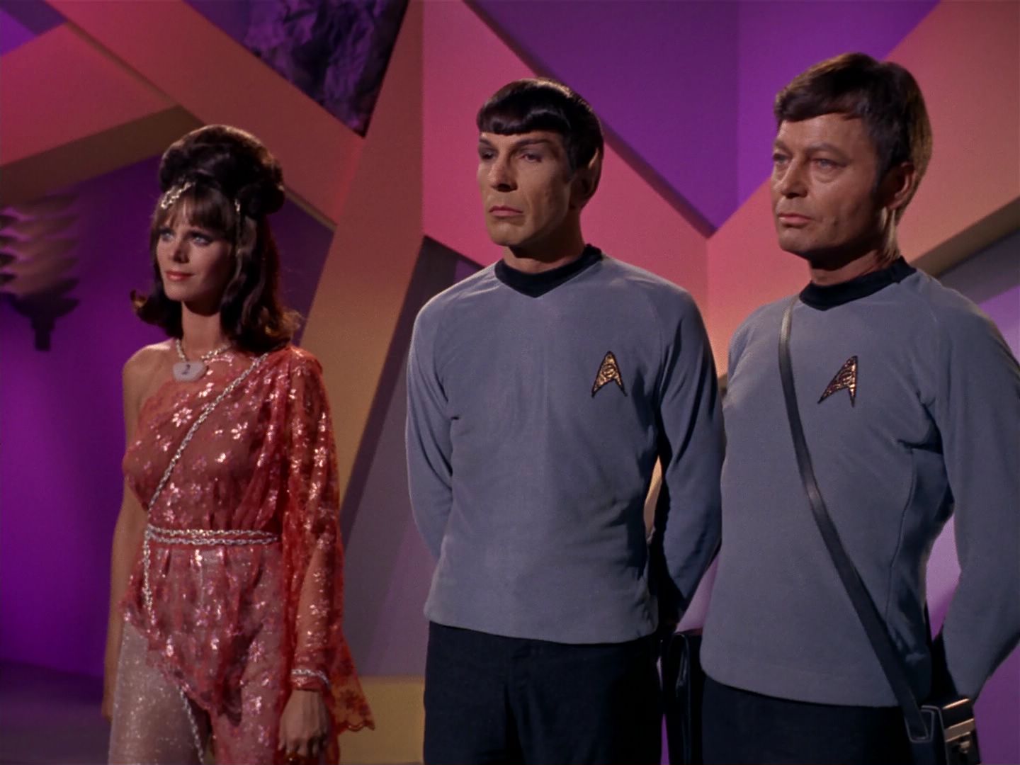 ariane179254_StarTrek_2x08_IMudd_0999.jpg