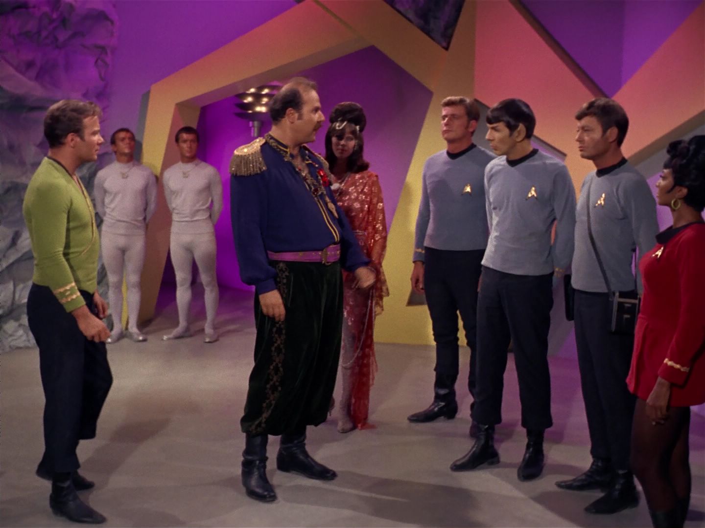 ariane179254_StarTrek_2x08_IMudd_1060.jpg