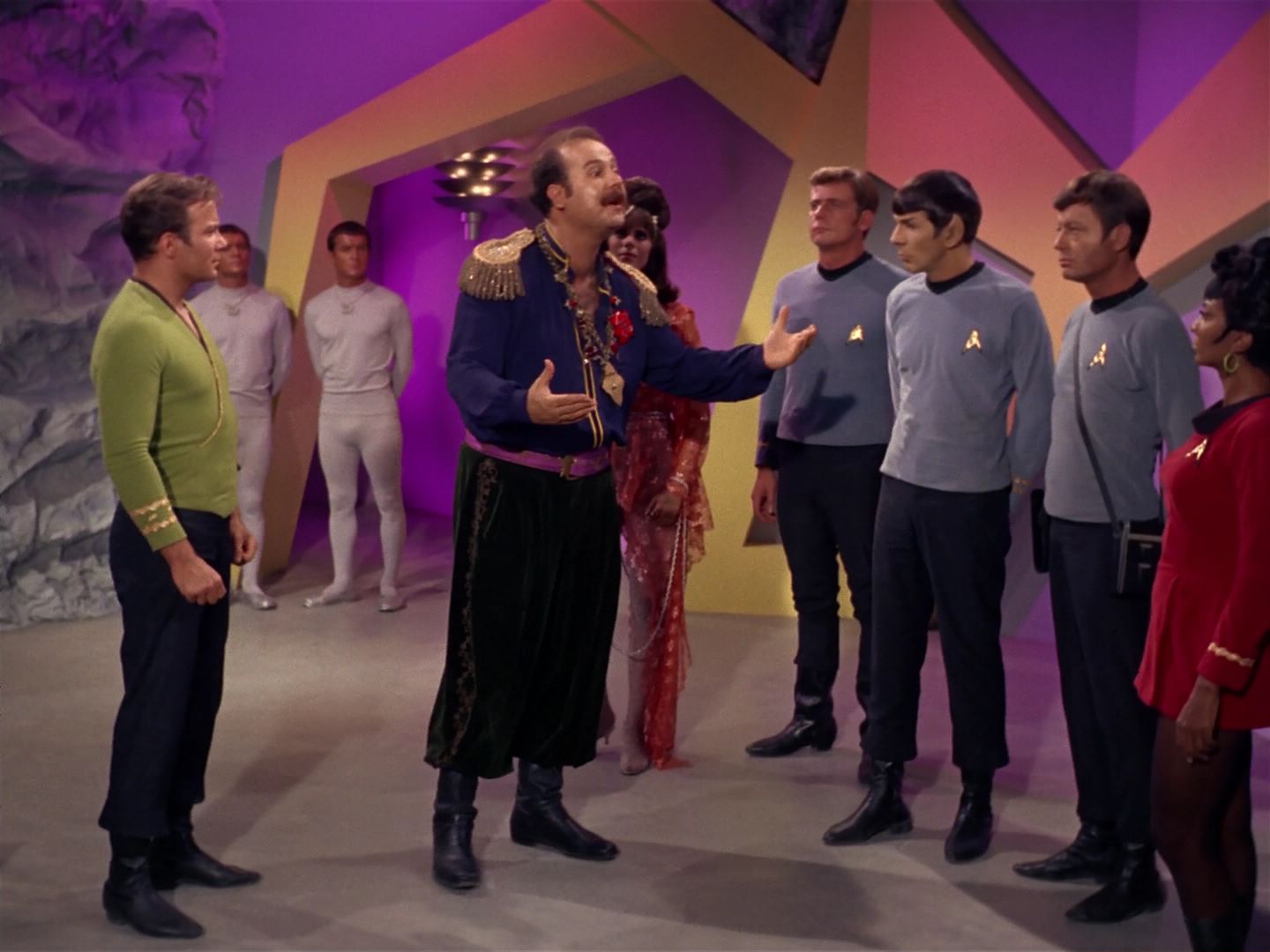 ariane179254_StarTrek_2x08_IMudd_1063.jpg