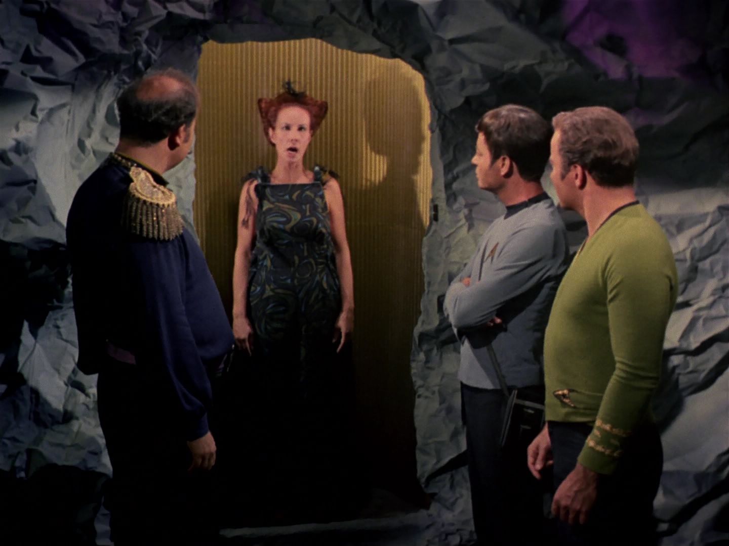 ariane179254_StarTrek_2x08_IMudd_1199.jpg