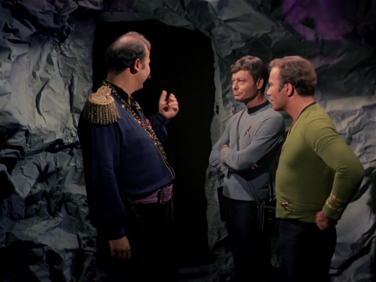 ariane179254_StarTrek_2x08_IMudd_1220.jpg