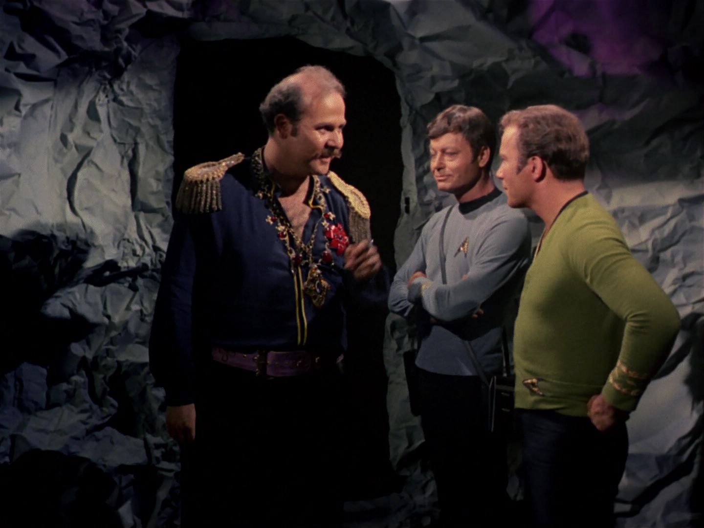 ariane179254_StarTrek_2x08_IMudd_1222.jpg