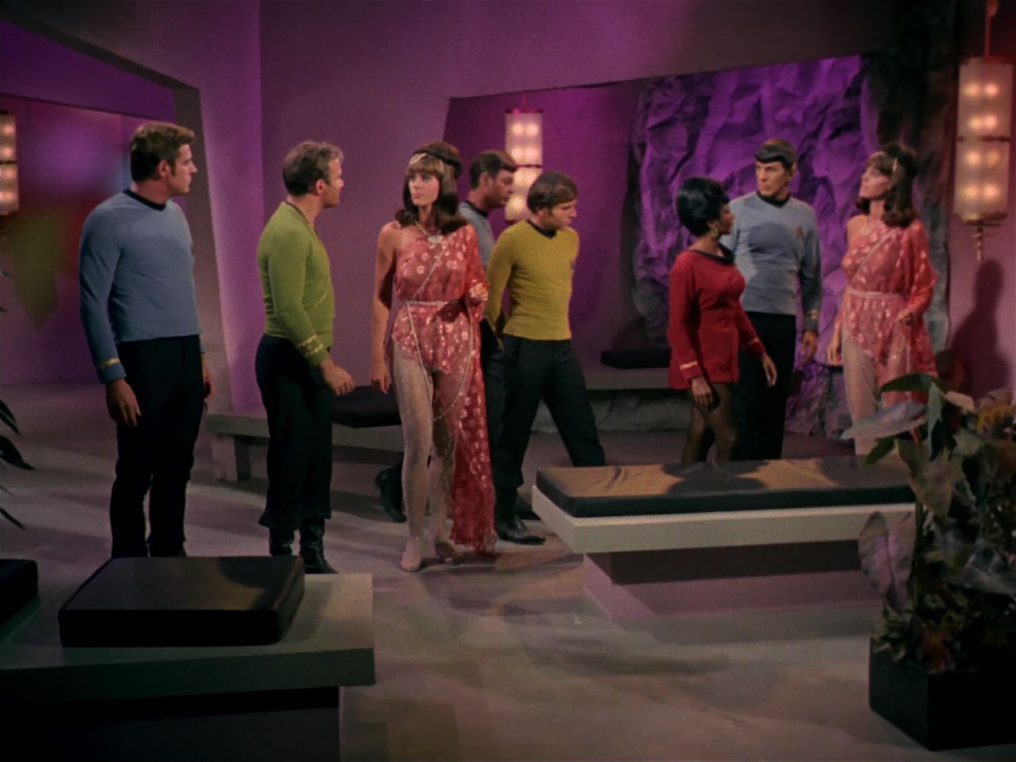 ariane179254_StarTrek_2x08_IMudd_1239.jpg