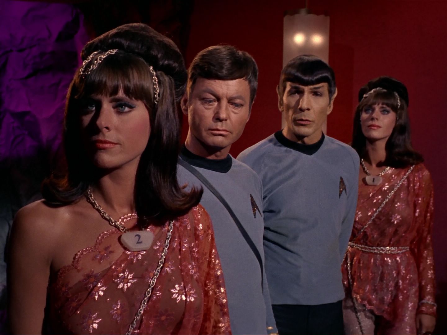 ariane179254_StarTrek_2x08_IMudd_1295.jpg