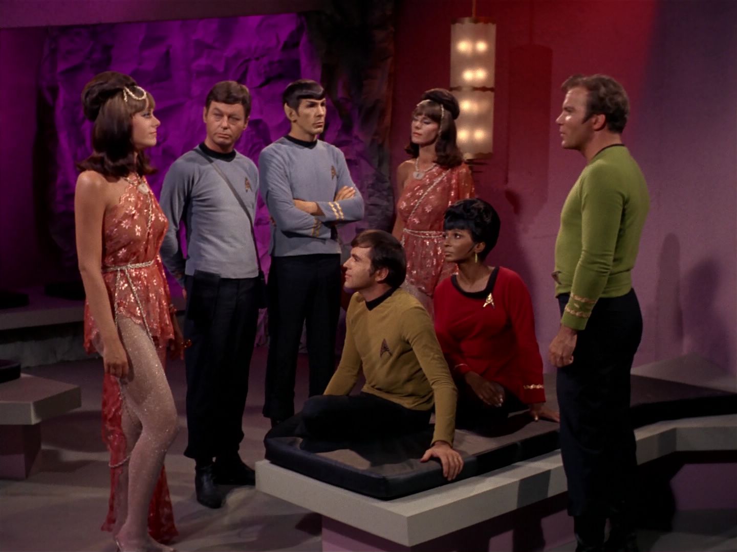 ariane179254_StarTrek_2x08_IMudd_1324.jpg