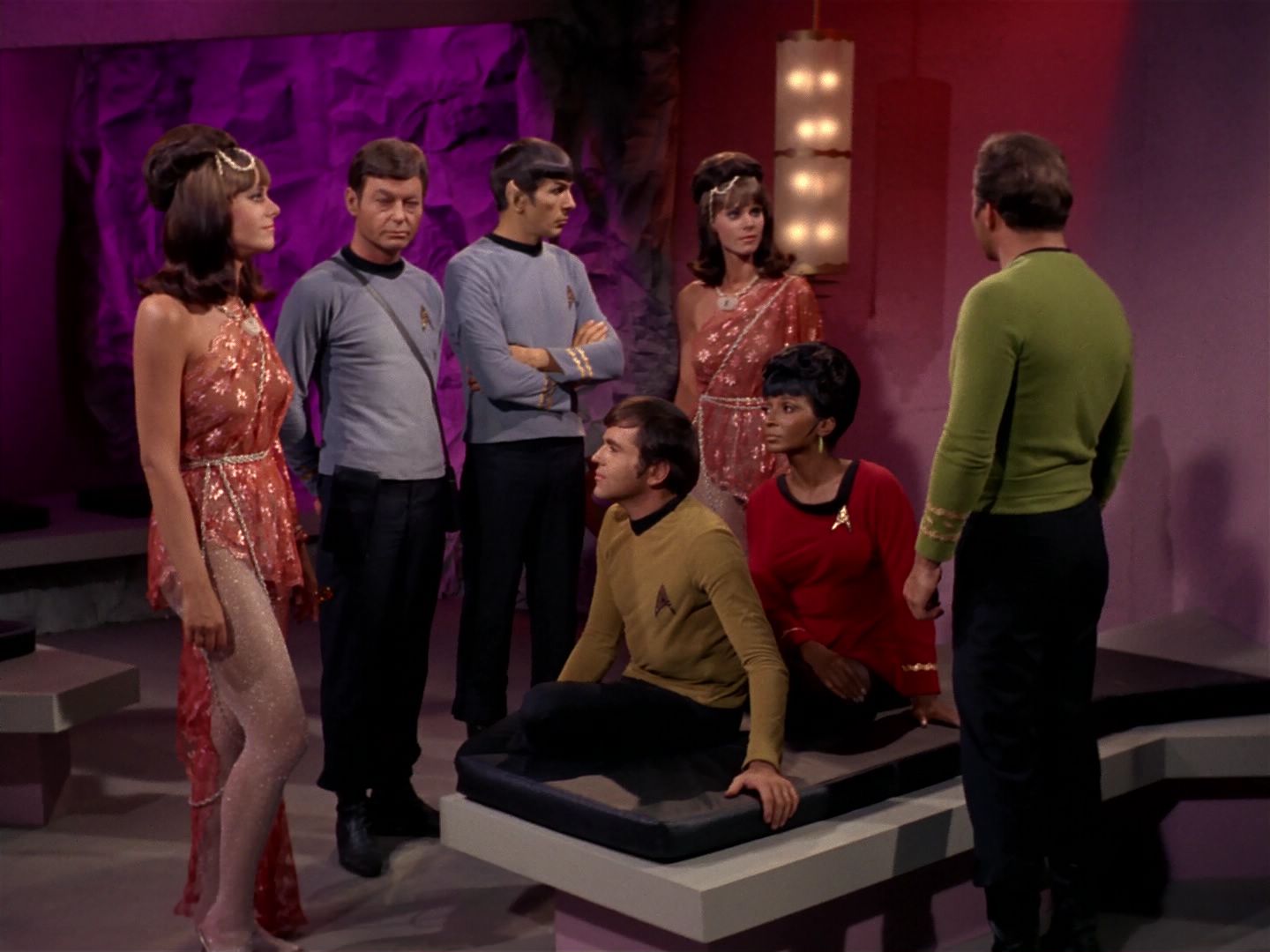 ariane179254_StarTrek_2x08_IMudd_1326.jpg