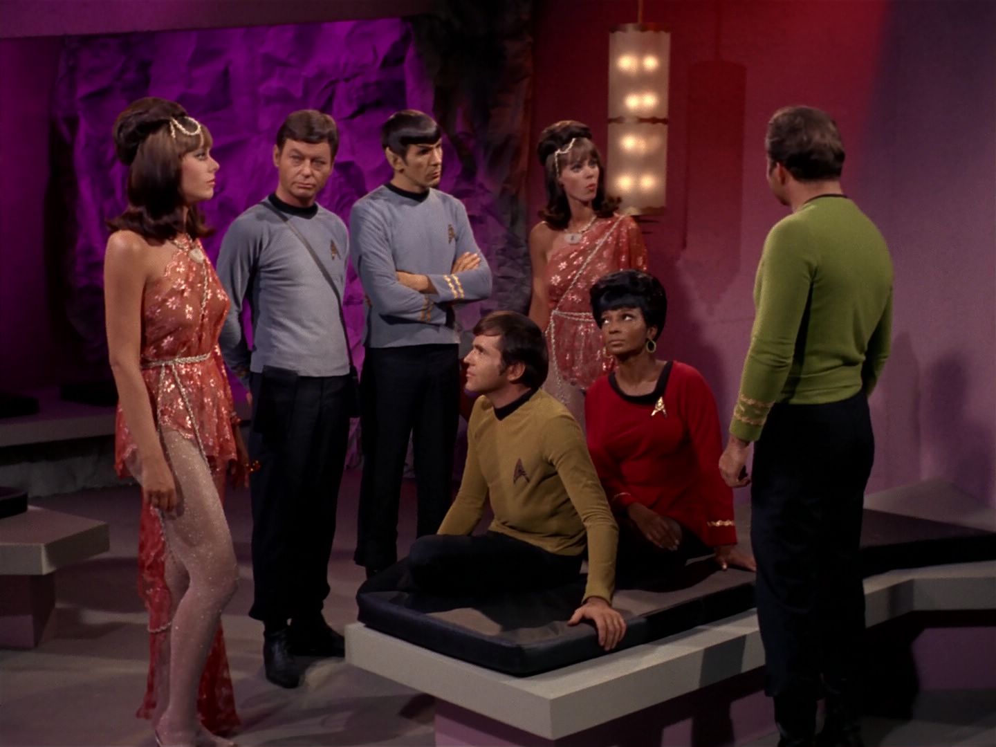 ariane179254_StarTrek_2x08_IMudd_1328.jpg