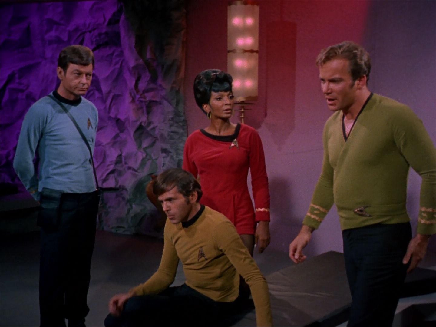 ariane179254_StarTrek_2x08_IMudd_1373.jpg
