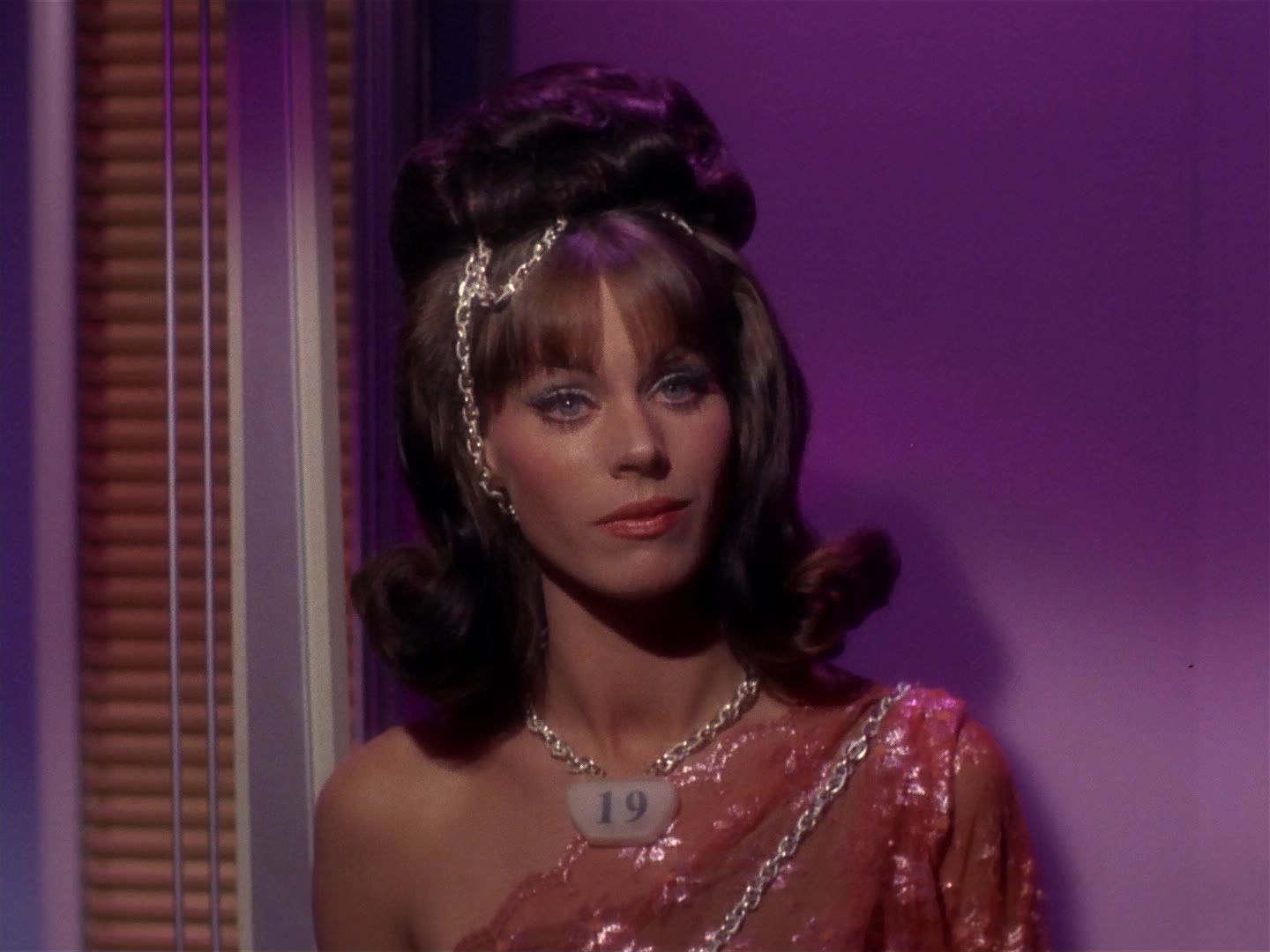 ariane179254_StarTrek_2x08_IMudd_1481.jpg