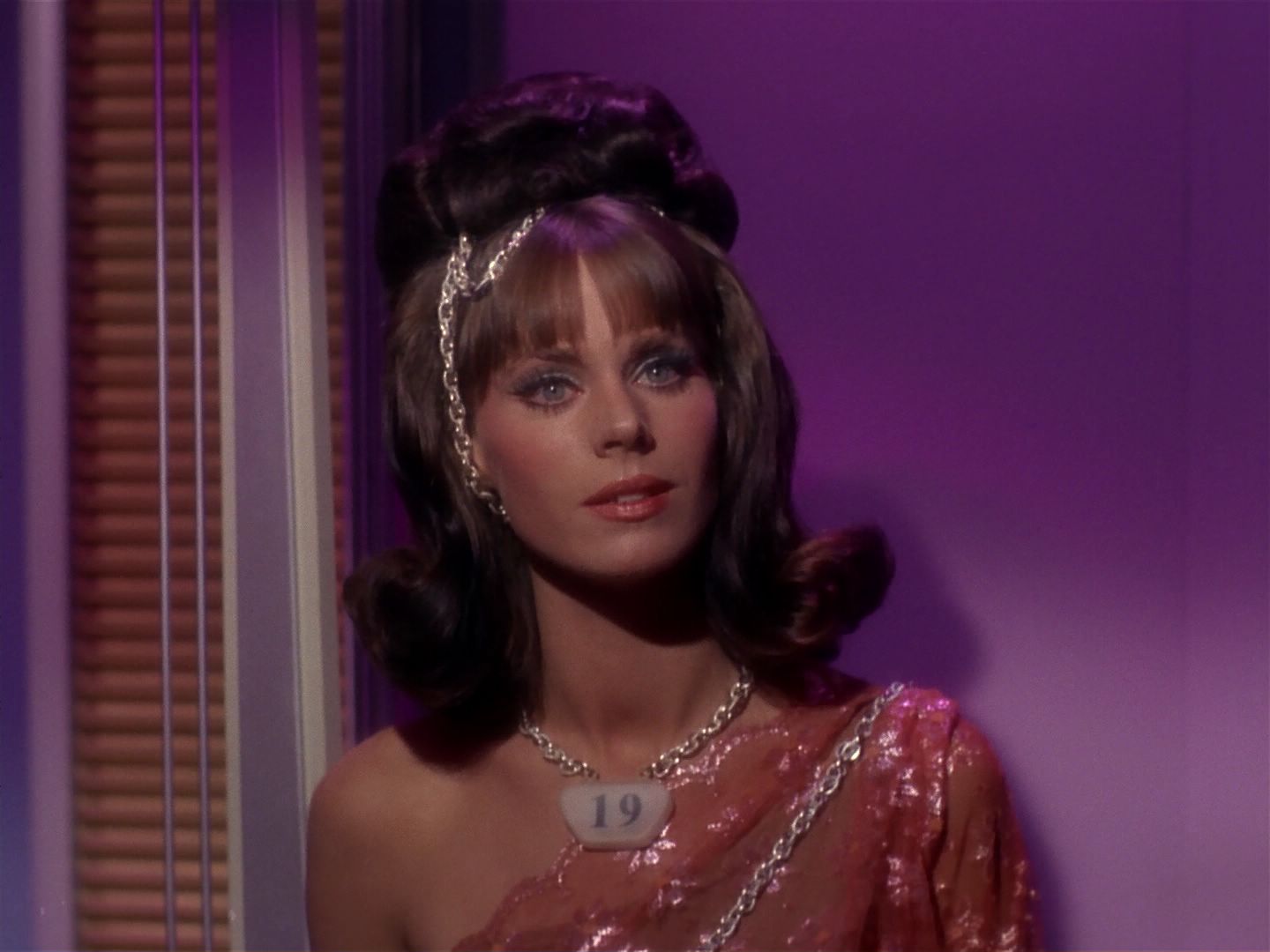ariane179254_StarTrek_2x08_IMudd_1484.jpg