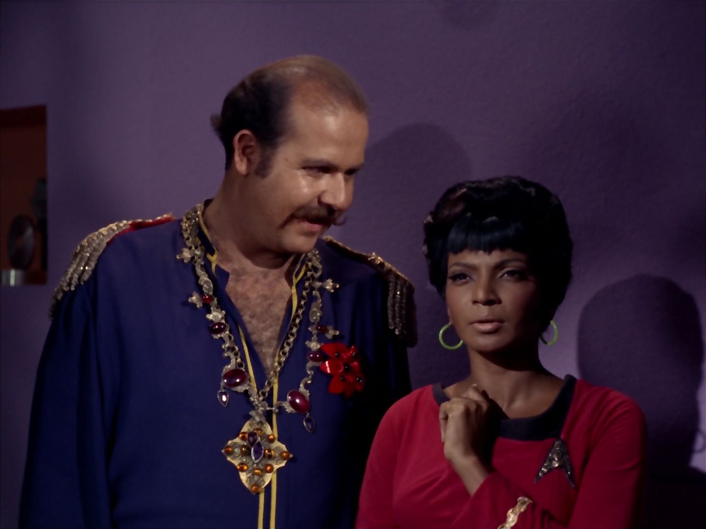 ariane179254_StarTrek_2x08_IMudd_1497.jpg
