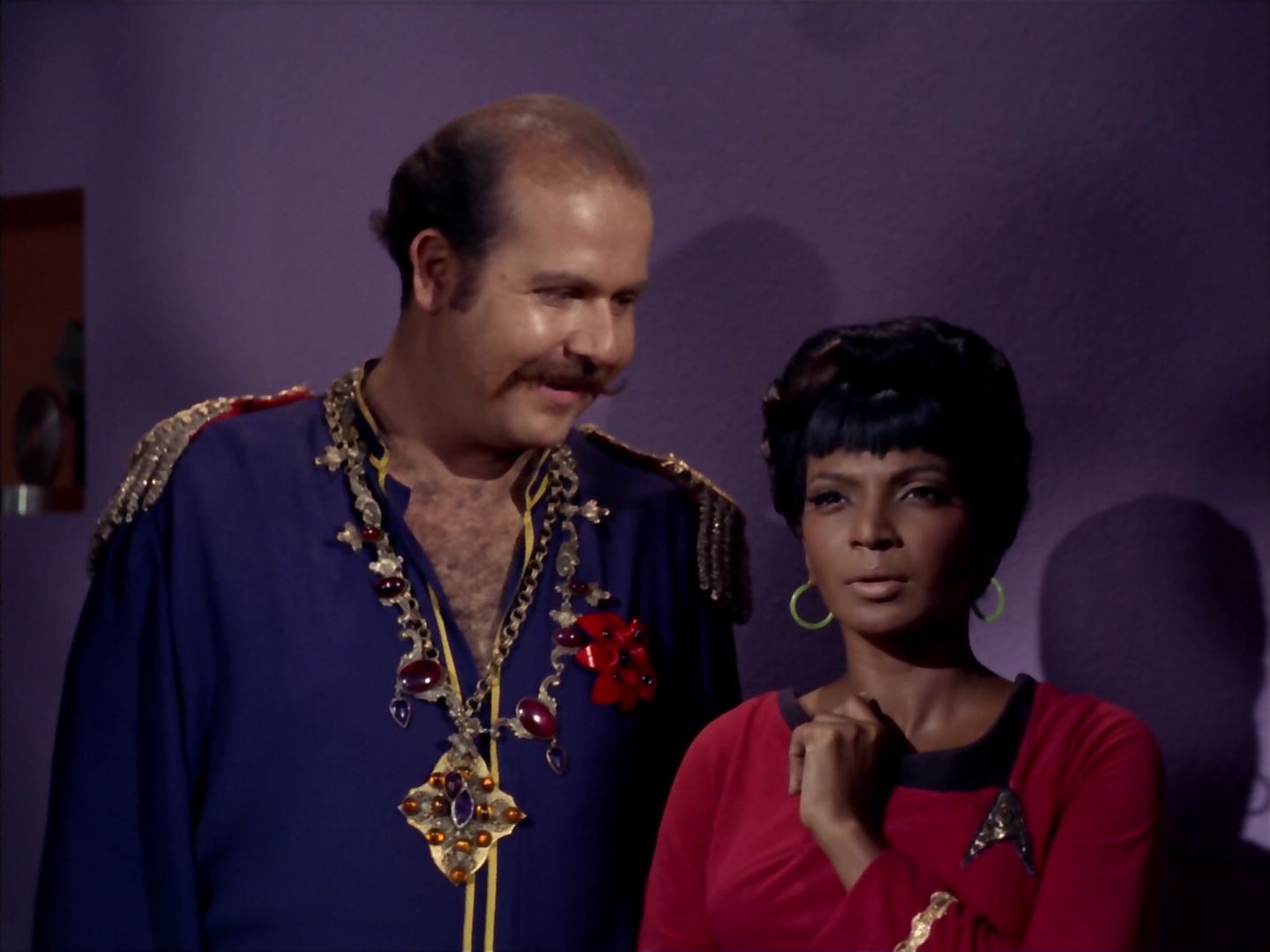 ariane179254_StarTrek_2x08_IMudd_1498.jpg