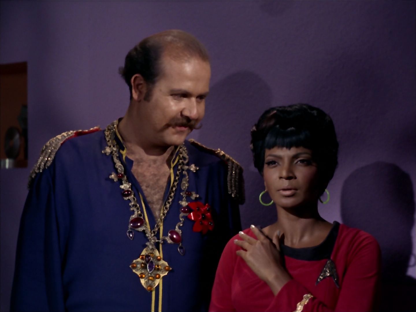 ariane179254_StarTrek_2x08_IMudd_1500.jpg