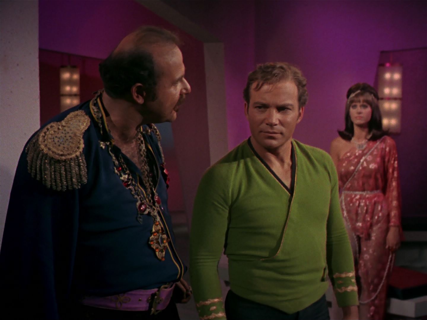 ariane179254_StarTrek_2x08_IMudd_1624.jpg