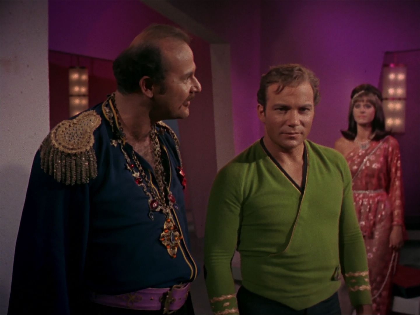 ariane179254_StarTrek_2x08_IMudd_1635.jpg