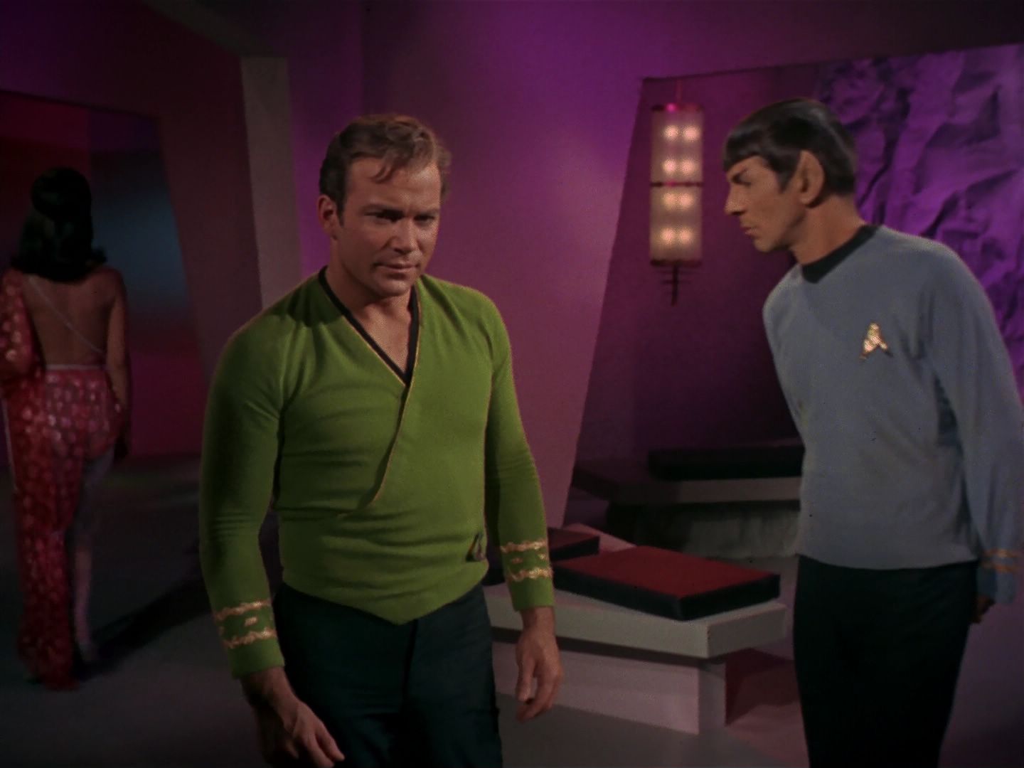ariane179254_StarTrek_2x08_IMudd_1641.jpg