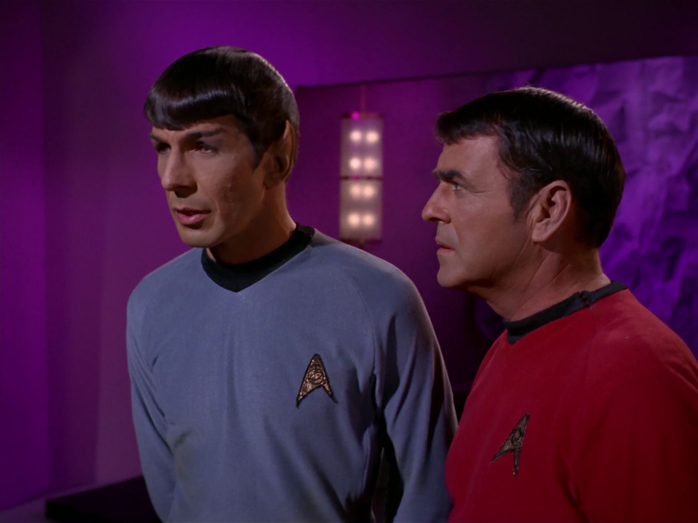 ariane179254_StarTrek_2x08_IMudd_1662.jpg