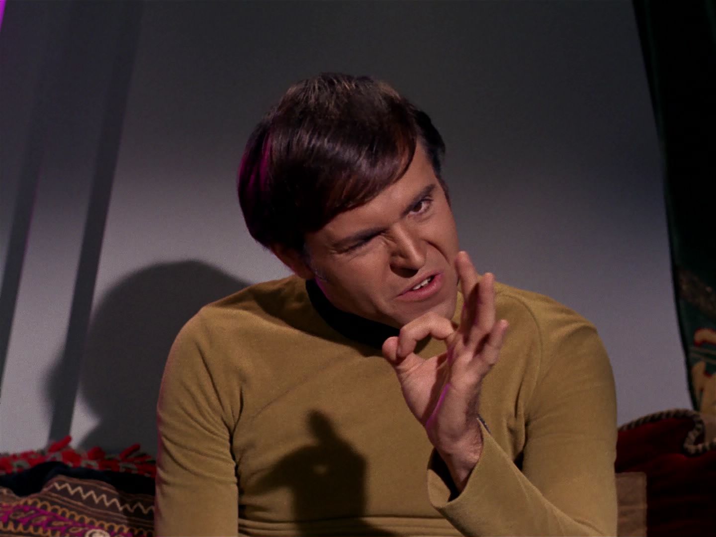 ariane179254_StarTrek_2x08_IMudd_1721.jpg