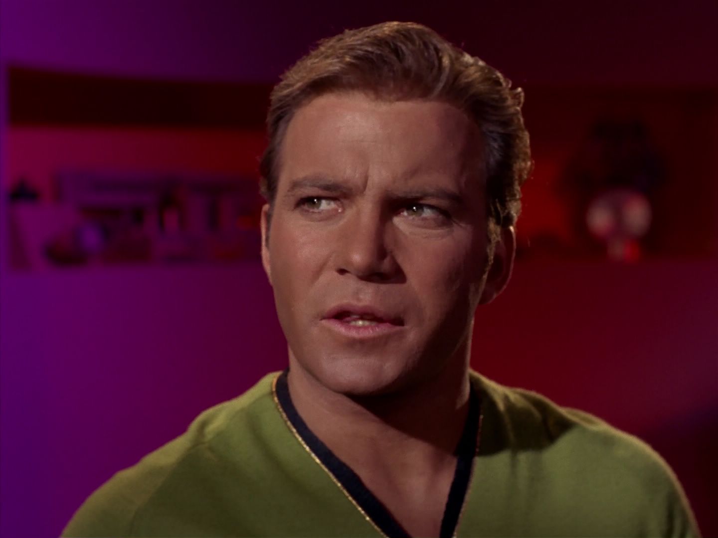 ariane179254_StarTrek_2x08_IMudd_1785.jpg