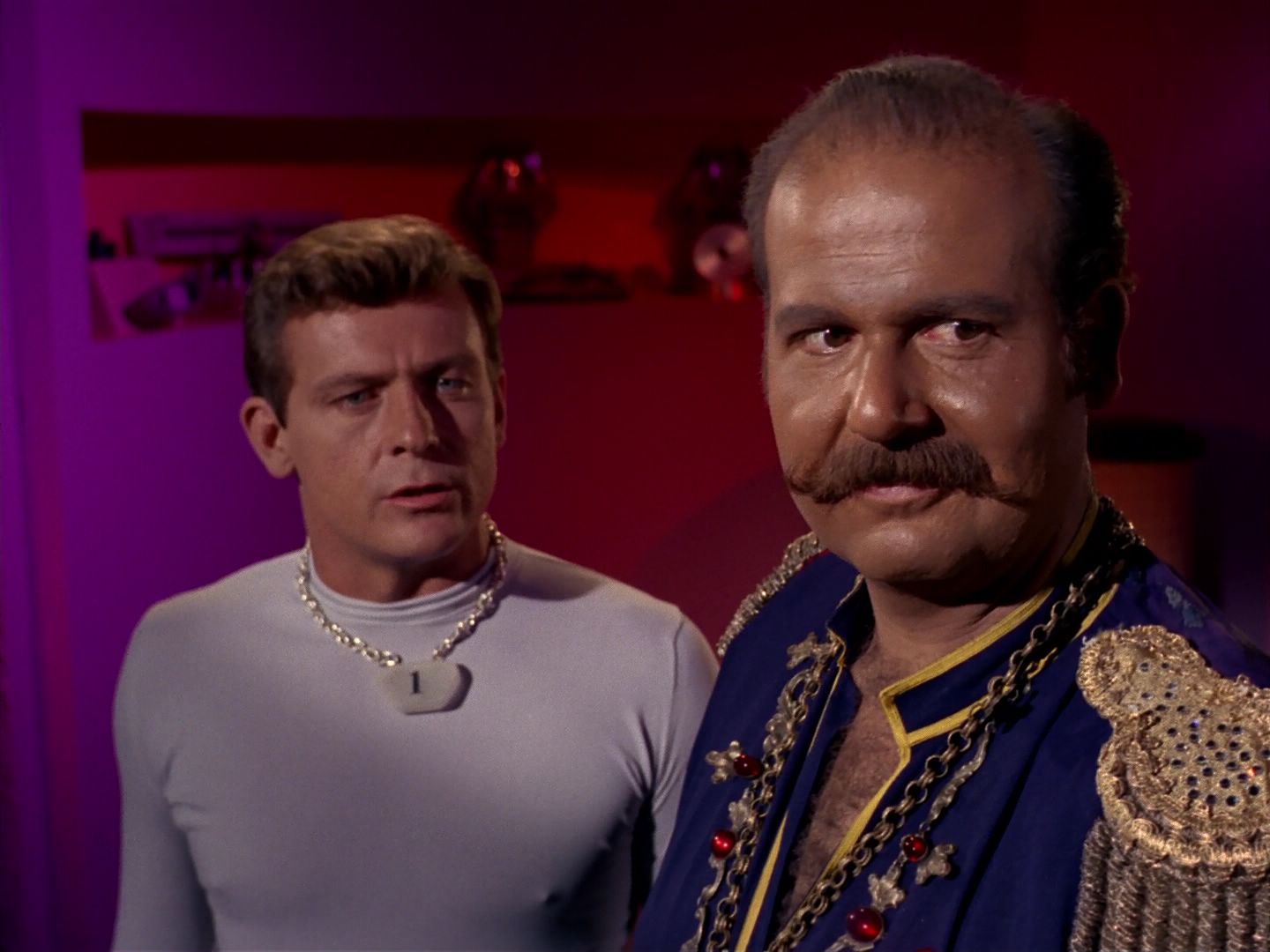 ariane179254_StarTrek_2x08_IMudd_1798.jpg