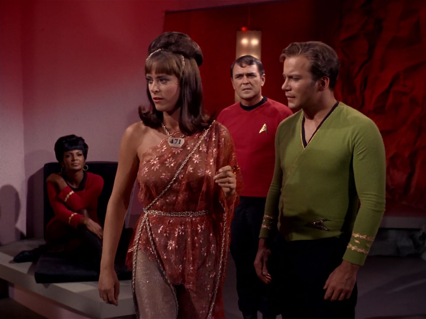 ariane179254_StarTrek_2x08_IMudd_1866.jpg