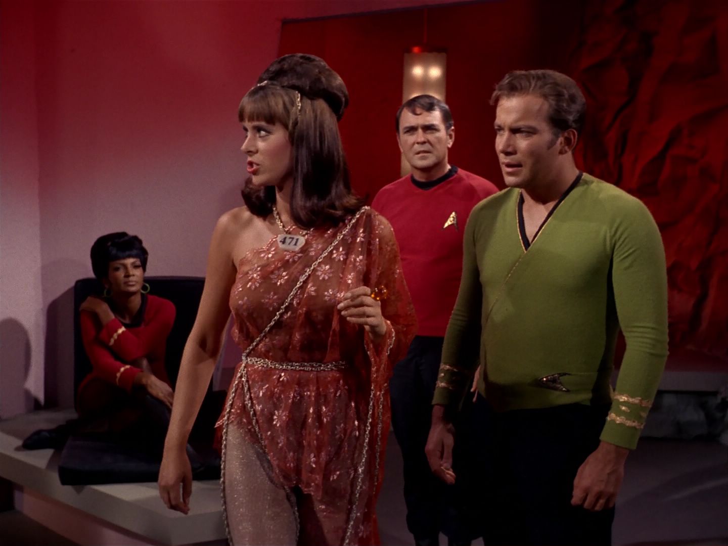 ariane179254_StarTrek_2x08_IMudd_1867.jpg