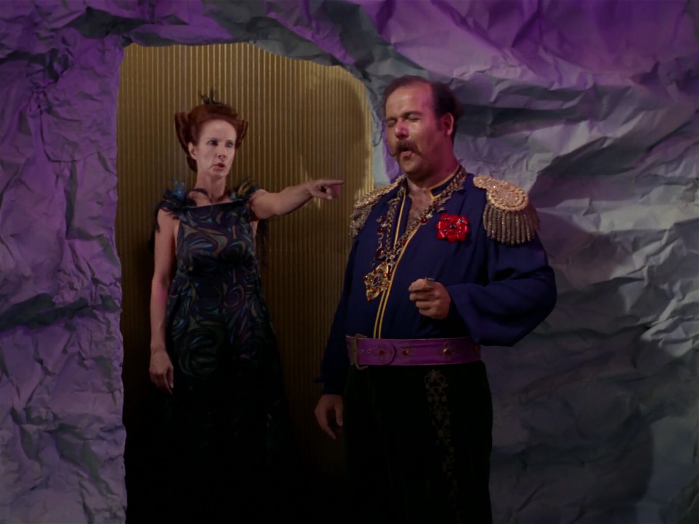 ariane179254_StarTrek_2x08_IMudd_2027.jpg