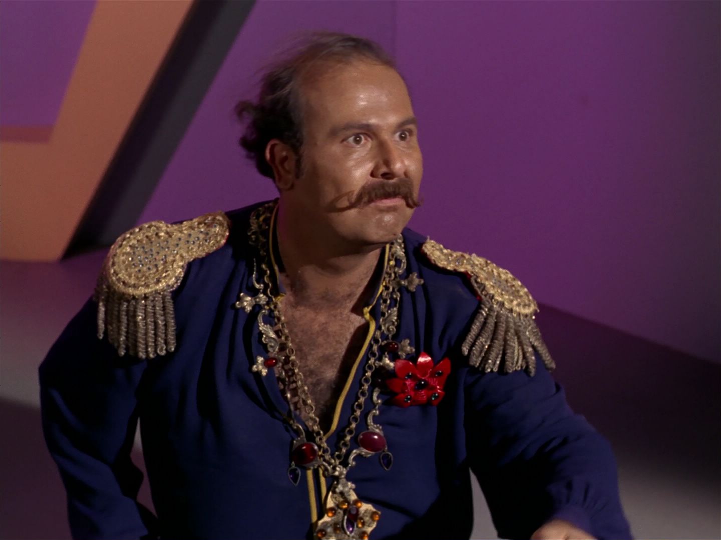 ariane179254_StarTrek_2x08_IMudd_2125.jpg