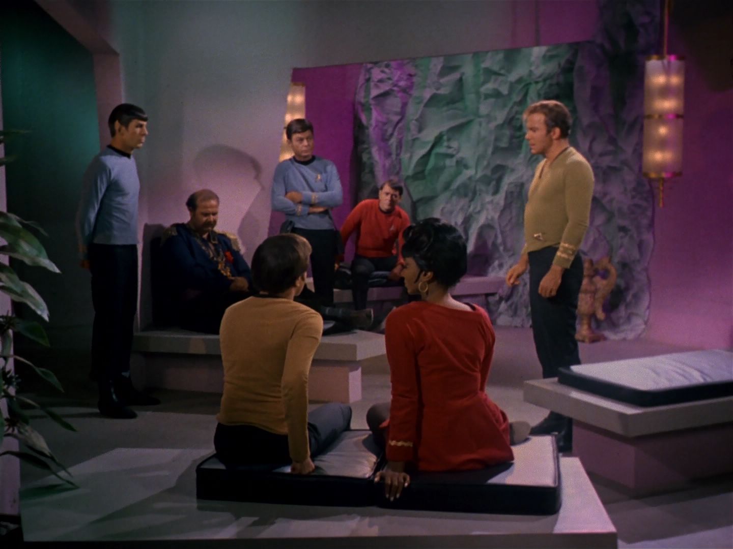 ariane179254_StarTrek_2x08_IMudd_2181.jpg