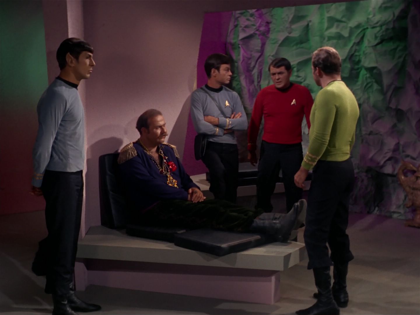 ariane179254_StarTrek_2x08_IMudd_2239.jpg