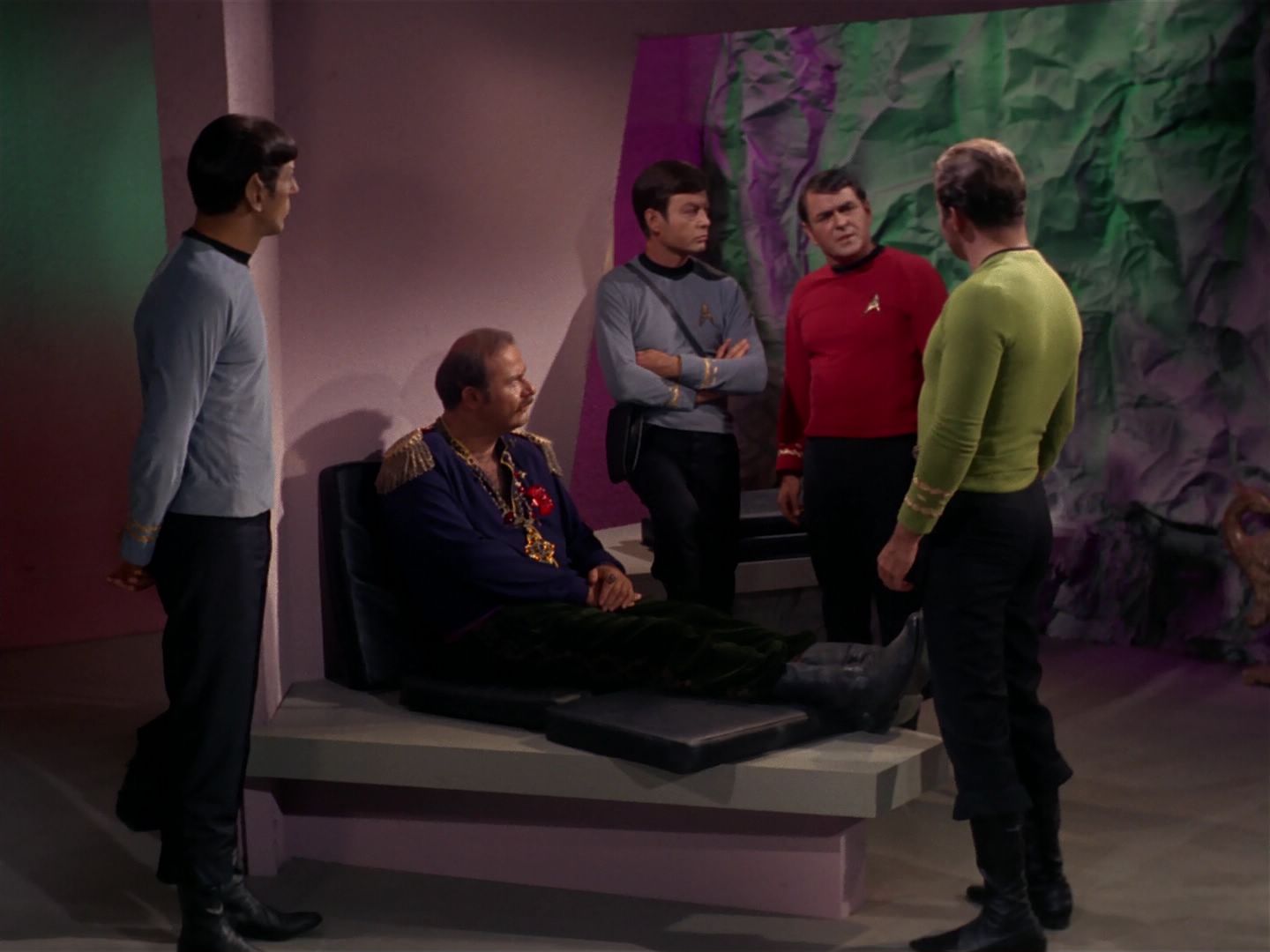 ariane179254_StarTrek_2x08_IMudd_2241.jpg