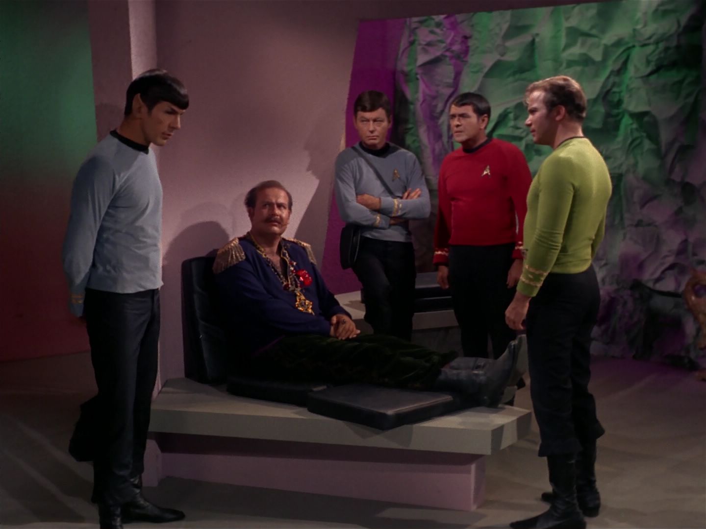 ariane179254_StarTrek_2x08_IMudd_2258.jpg