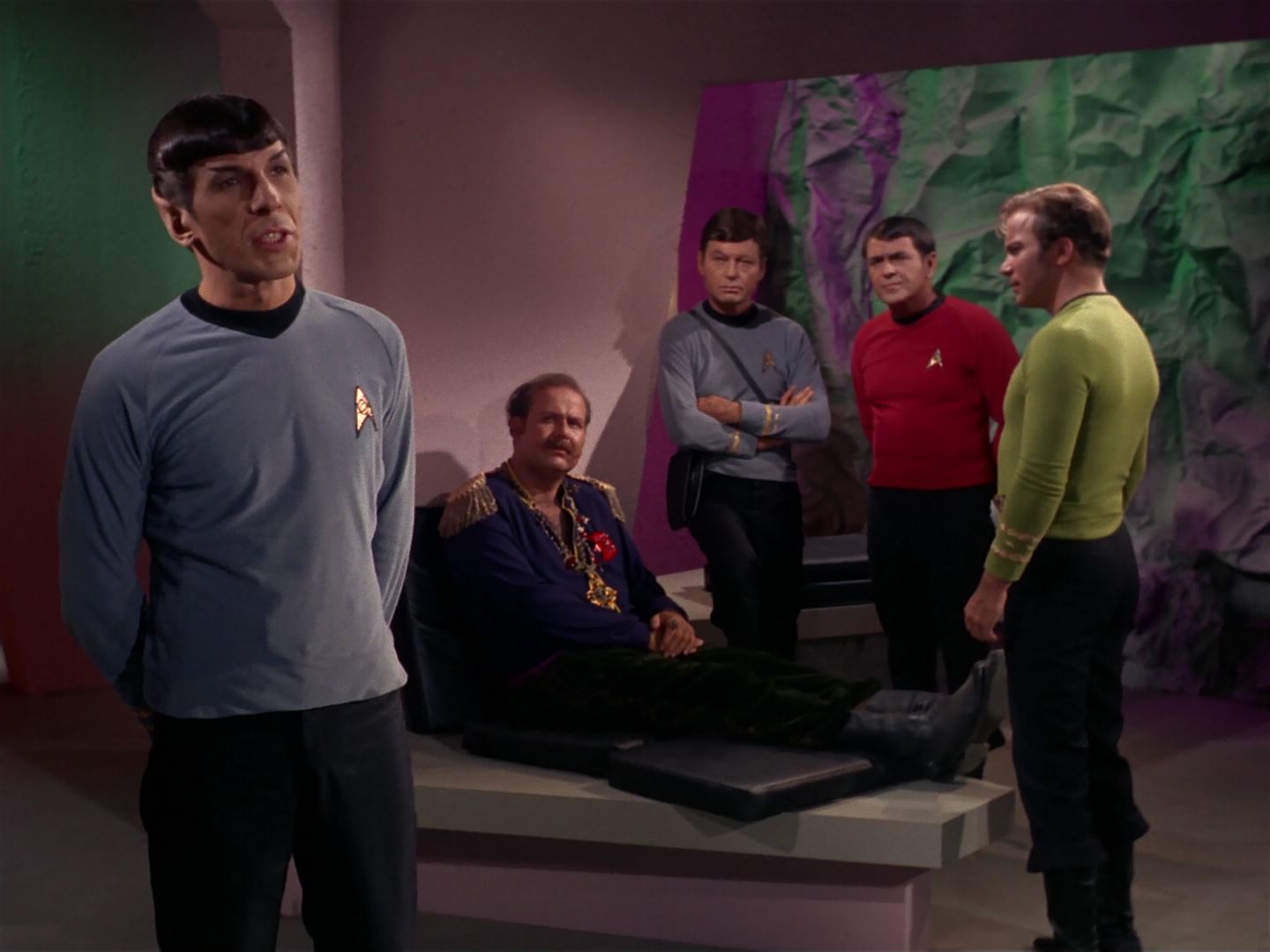 ariane179254_StarTrek_2x08_IMudd_2265.jpg