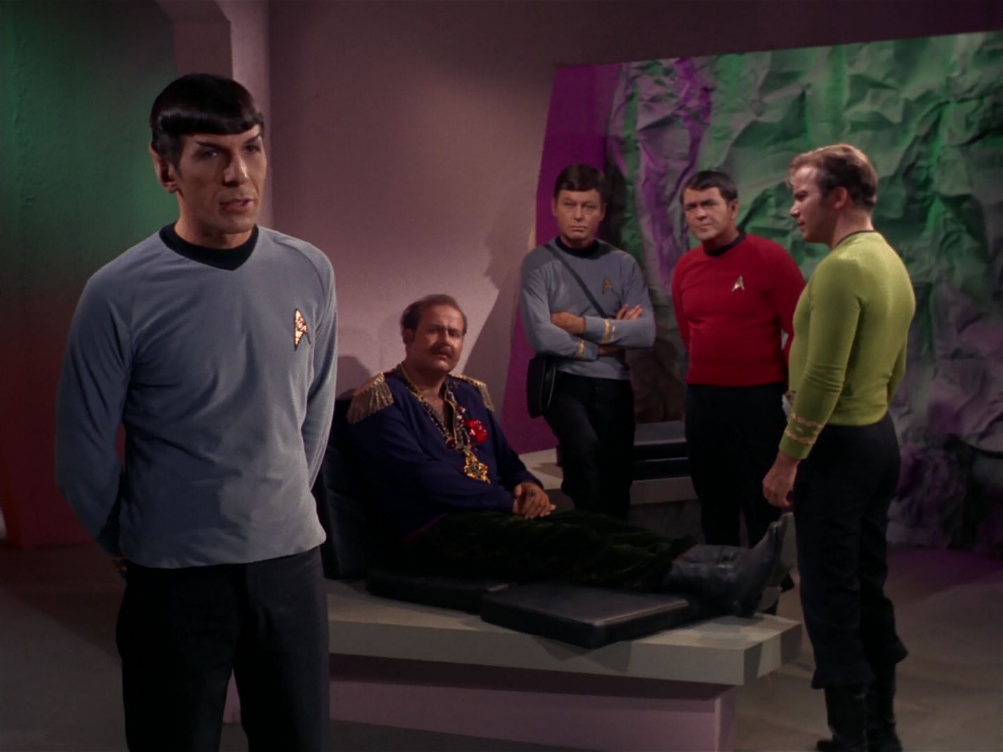 ariane179254_StarTrek_2x08_IMudd_2266.jpg
