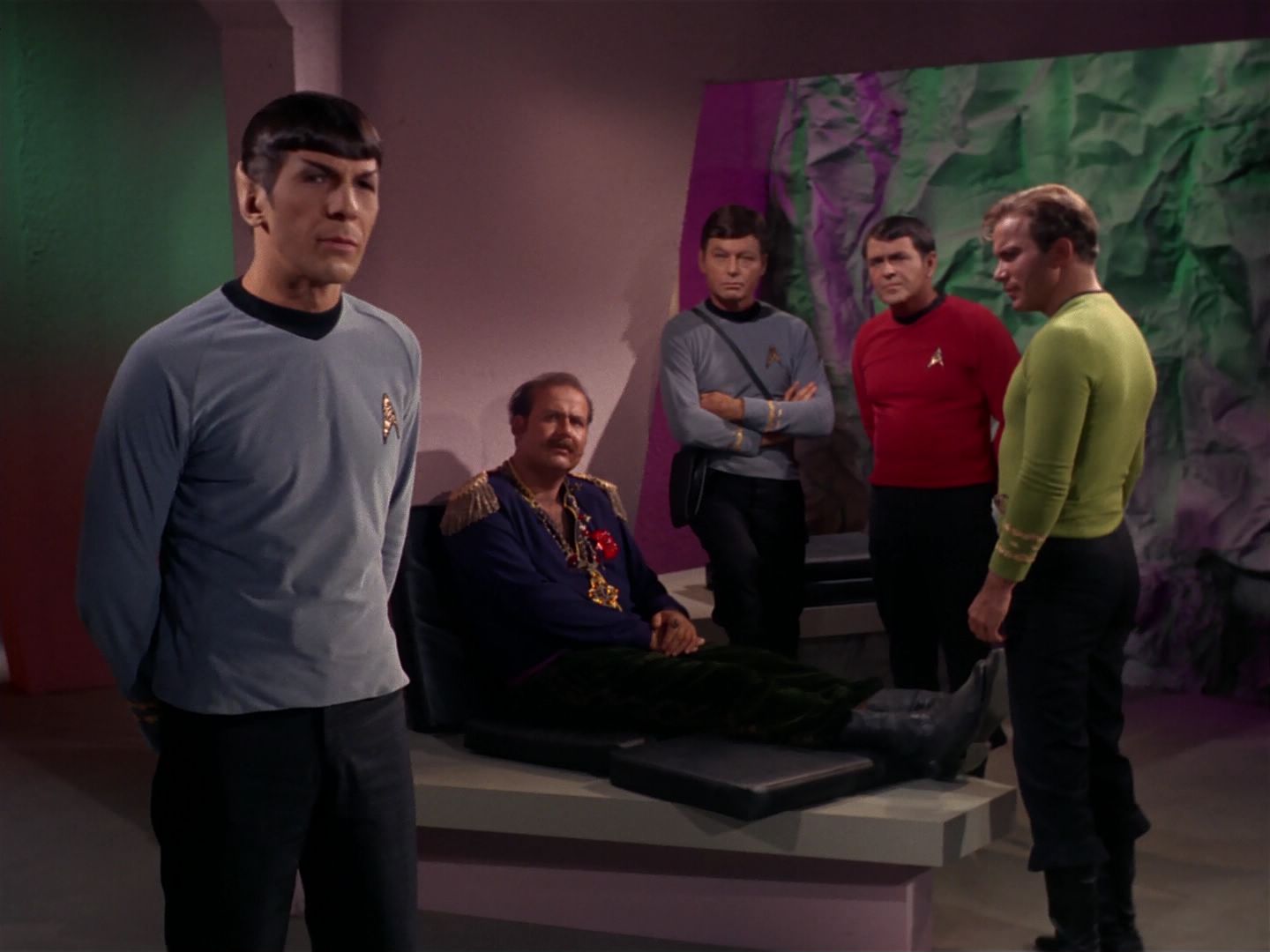 ariane179254_StarTrek_2x08_IMudd_2268.jpg