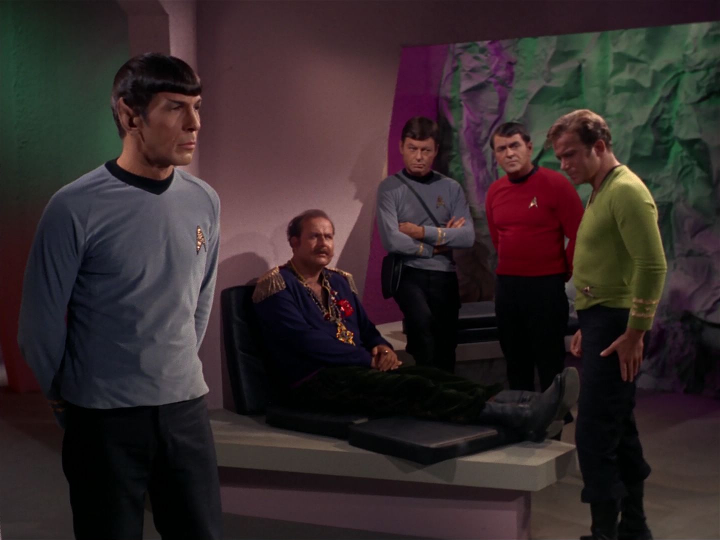 ariane179254_StarTrek_2x08_IMudd_2276.jpg