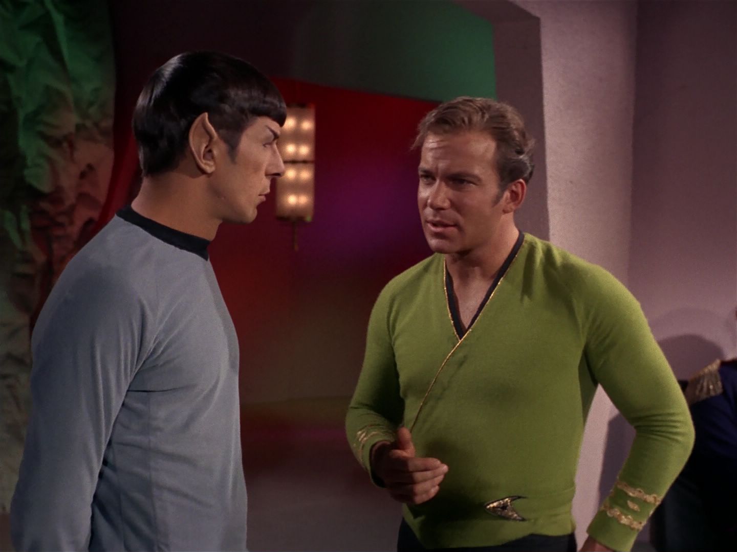 ariane179254_StarTrek_2x08_IMudd_2281.jpg