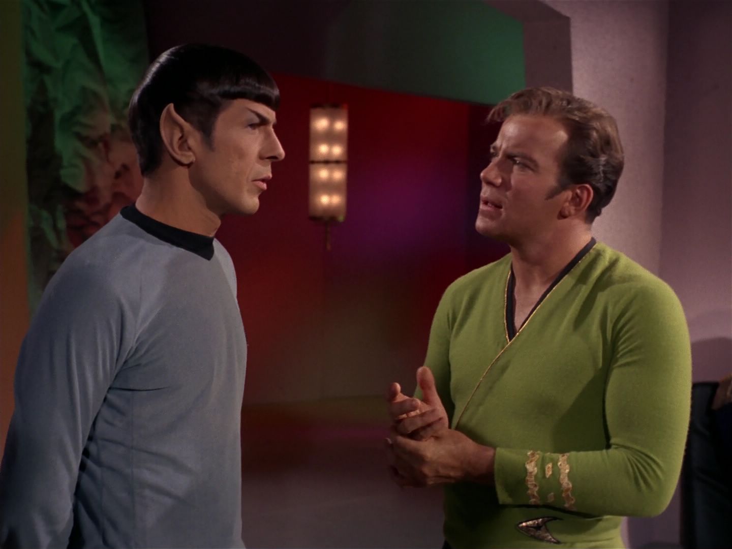 ariane179254_StarTrek_2x08_IMudd_2294.jpg