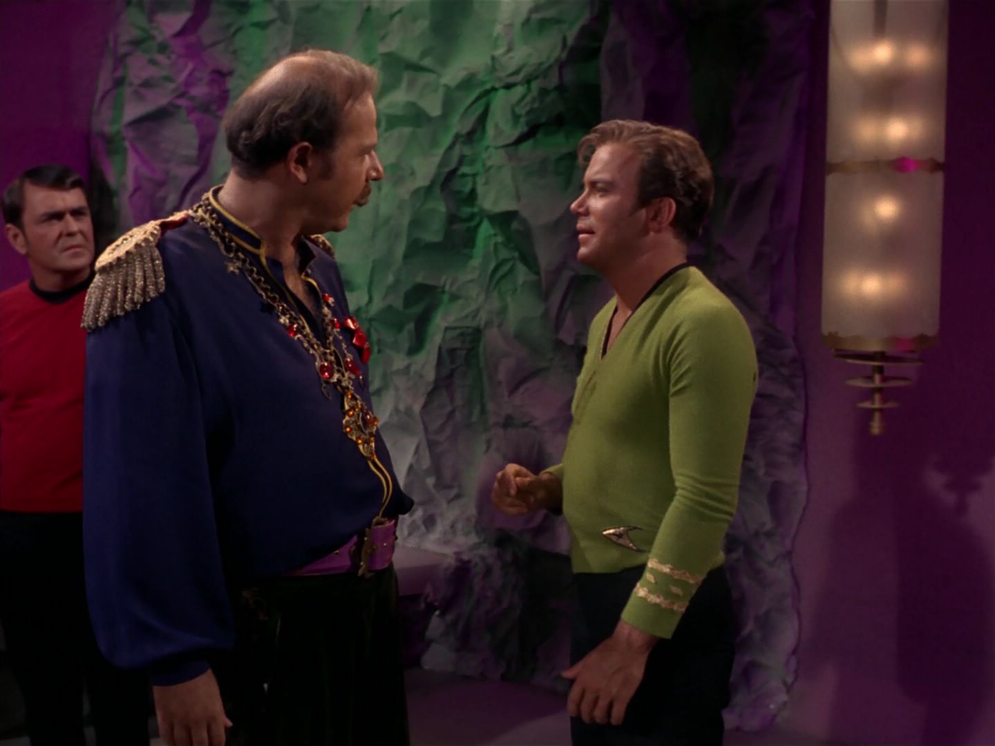 ariane179254_StarTrek_2x08_IMudd_2331.jpg