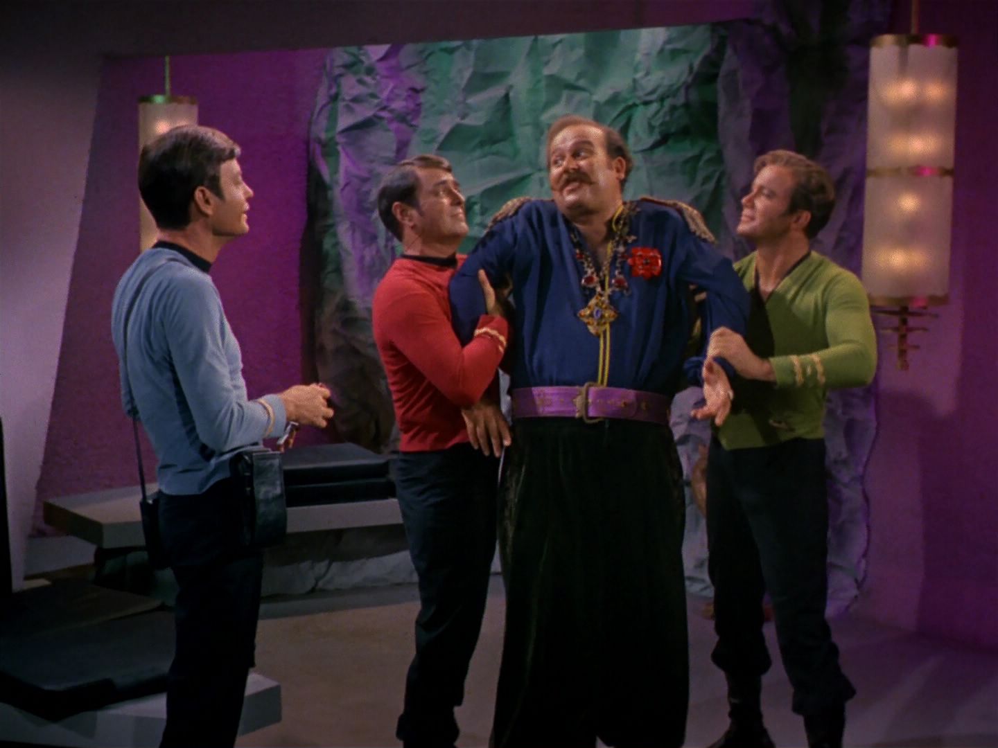 ariane179254_StarTrek_2x08_IMudd_2396.jpg