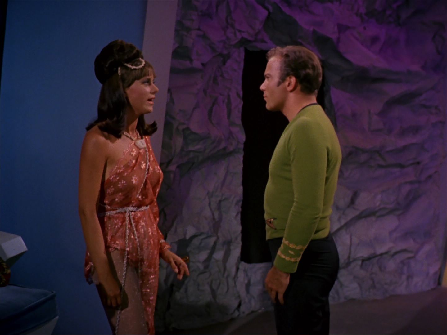 ariane179254_StarTrek_2x08_IMudd_2417.jpg