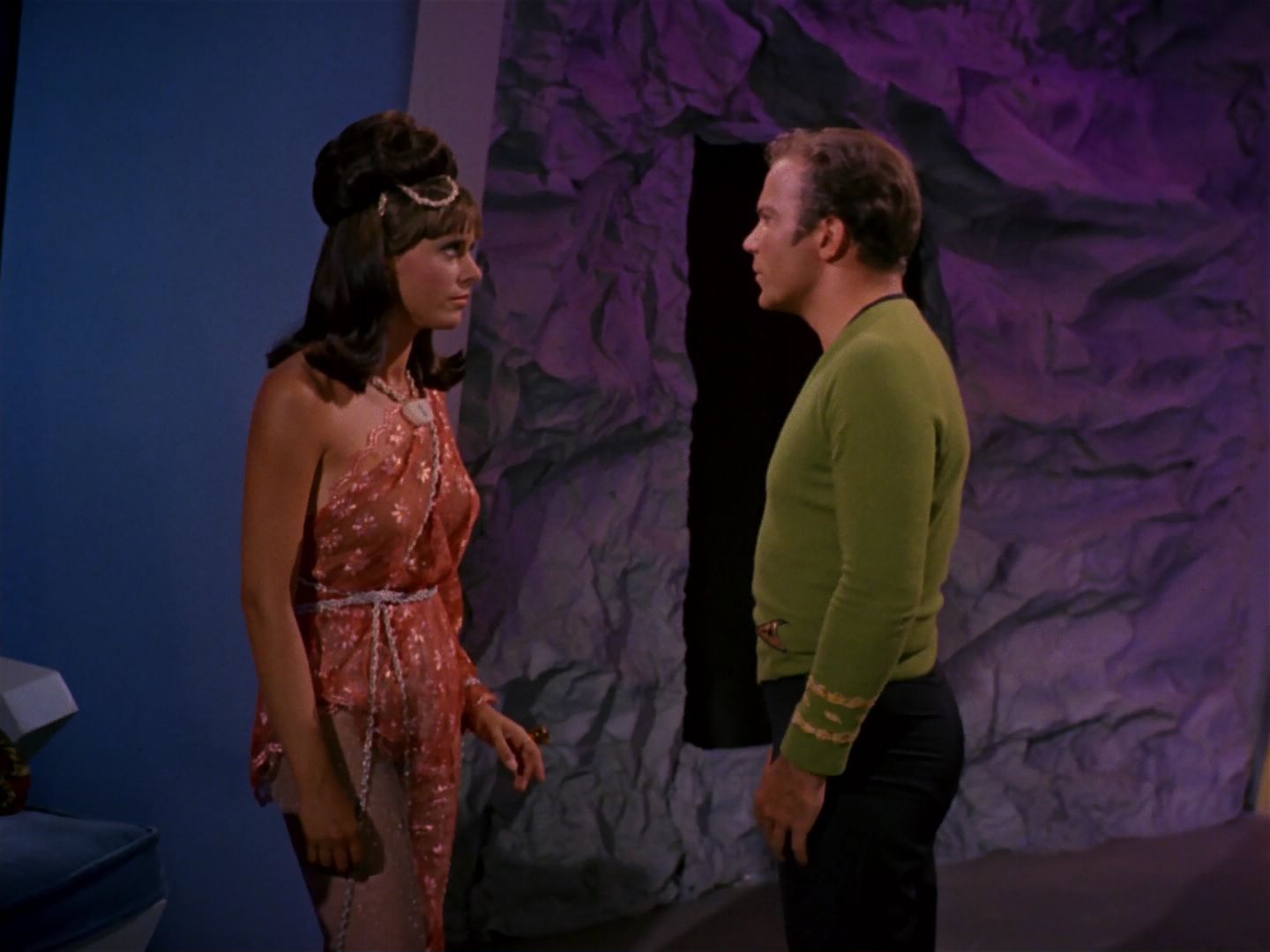 ariane179254_StarTrek_2x08_IMudd_2419.jpg