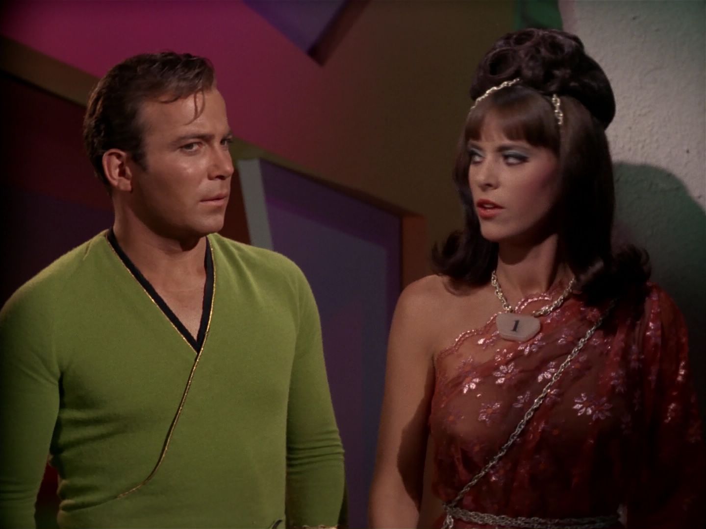 ariane179254_StarTrek_2x08_IMudd_2461.jpg