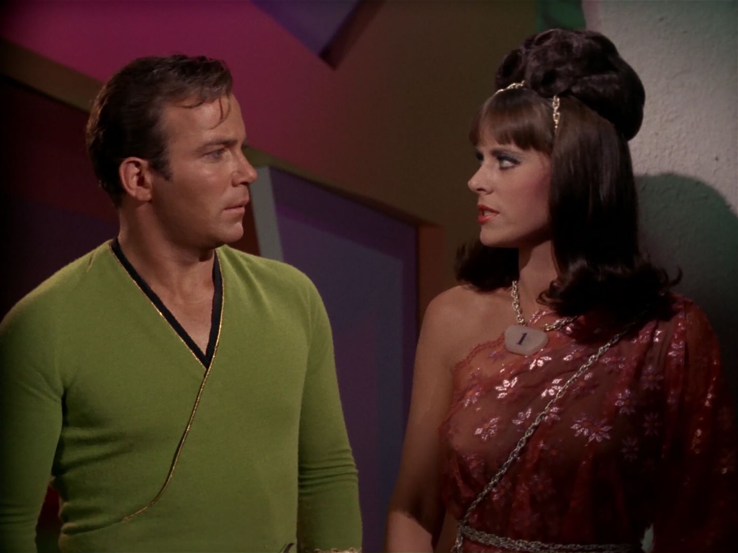 ariane179254_StarTrek_2x08_IMudd_2462.jpg