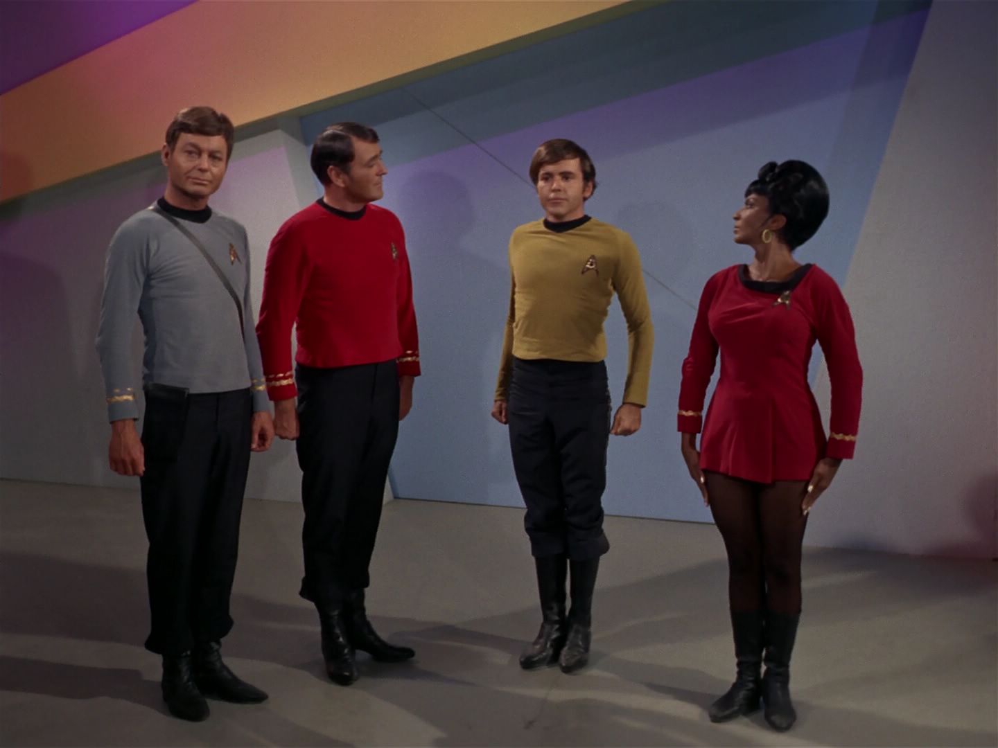 ariane179254_StarTrek_2x08_IMudd_2630.jpg