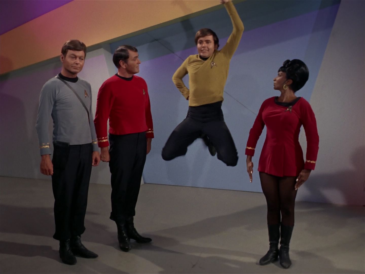 ariane179254_StarTrek_2x08_IMudd_2632.jpg