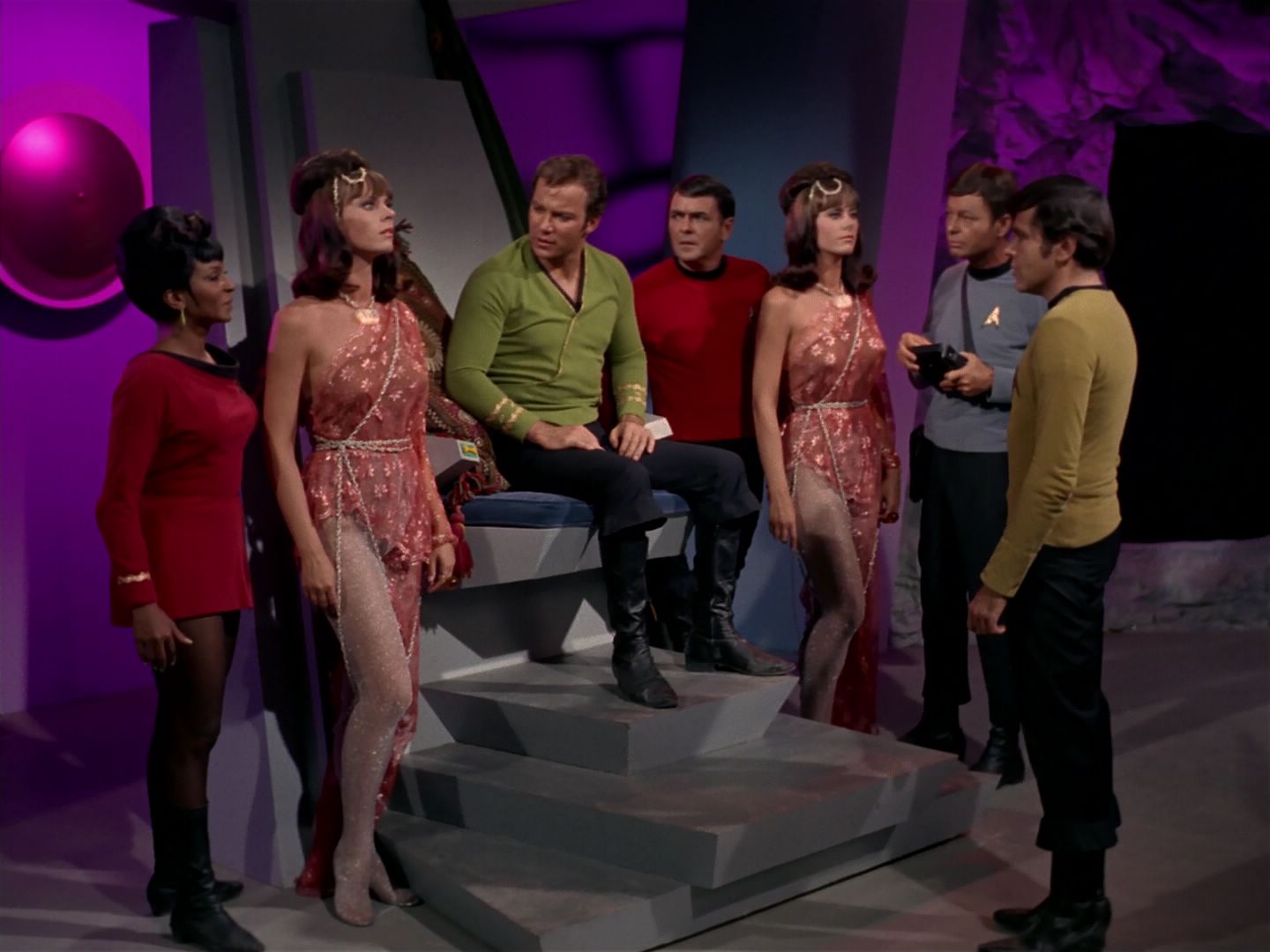 ariane179254_StarTrek_2x08_IMudd_2673.jpg